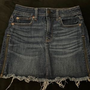 Denim American Eagle mini skirt